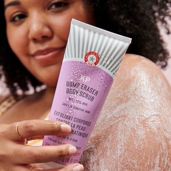 BN First Aid Beauty KP Bump Eraser Body Scrub 10% AHA 2.0 oz NEW - Picture 2 of 6